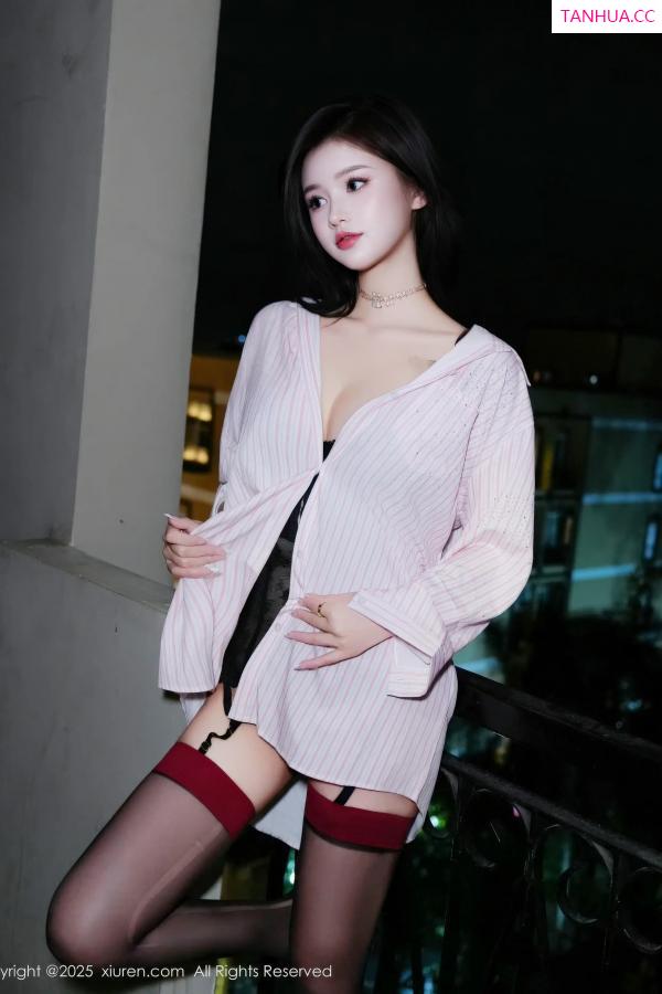   [XiuRen]高清写真图 2025.12.23 No.11139 特蕾莎 情趣内衣第4张图片